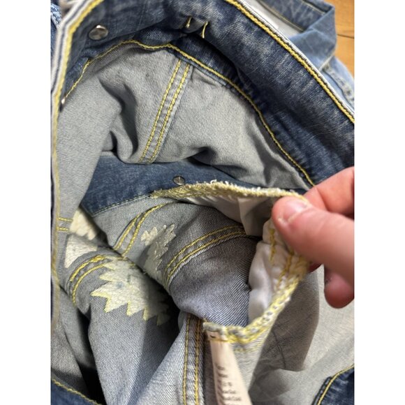 LuLaRoe Jean Jacket Size Small Southwest Aztec Boho Embroidered Blue Denim Hippi - Picture 14 of 15